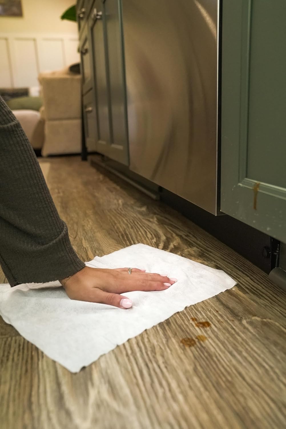 Quikcloth® Tough Messes – Plant-Based, Gentle, Plastic-Free Cleaning Wipes for Home & Kitchen - Safe on Hands and Surfaces